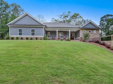 2972 Beards Rd, Buford, GA 30518 photo 1