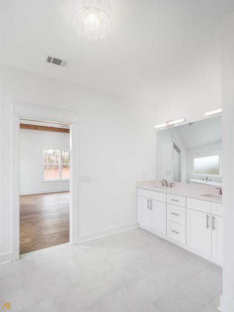 501 Crescent Dr, Forsyth, GA 31029 photo 24
