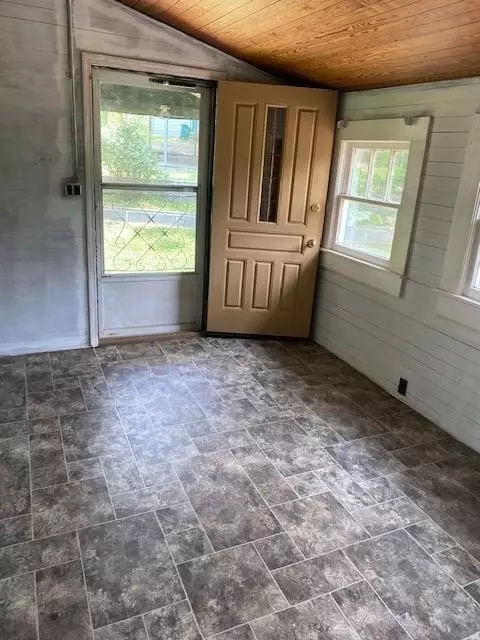 222 Cantrell Ln, Cornelia, GA 30531 photo 5