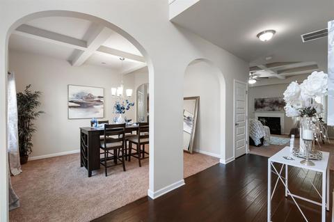 629 Toronto Cir, Hampton, GA 30228 photo 2
