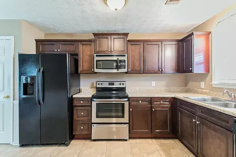 185 Cypress Dr, Covington, GA 30016 photo 2