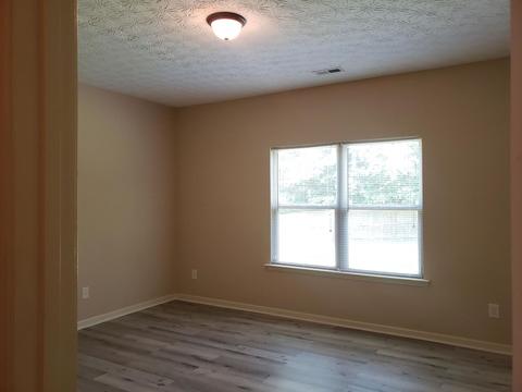 136 Cedar Ridge Dr, Lagrange, GA 30241 photo 11