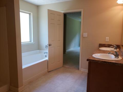 136 Cedar Ridge Dr, Lagrange, GA 30241 photo 13