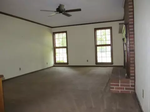 807 Camellia Dr, Lagrange, GA 30240 photo 10