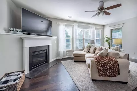 635 E Hampton Pl, Canton, GA 30115 photo 8