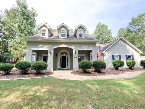 104 Glenn Eagle Pt, Lagrange, GA 30241 photo 1