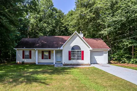 1221 N Hampton Dr, Hampton, GA 30228 photo 1