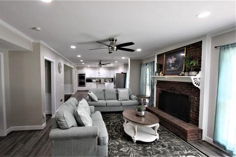 702 Underwood Dr, Lagrange, GA 30241 photo 4