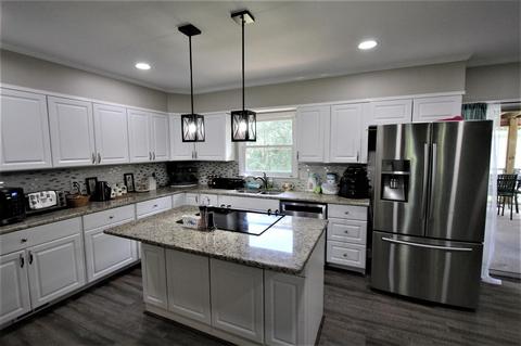 702 Underwood Dr, Lagrange, GA 30241 photo 10