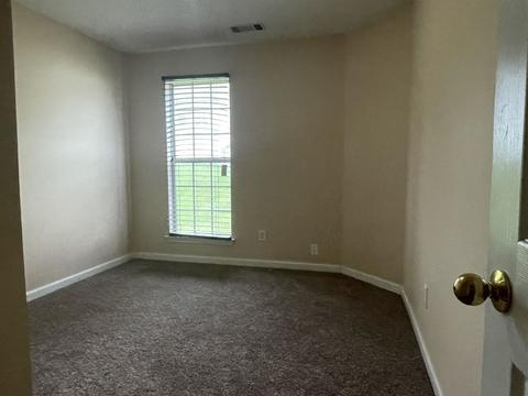 3373 Waggoner Way, Rex, GA 30273 photo 9