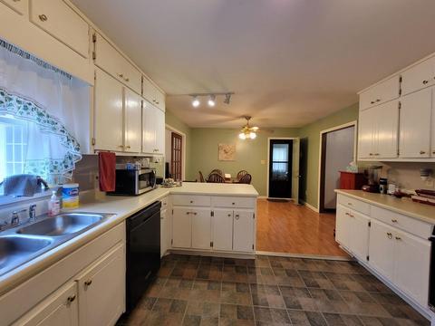 2975 Bayberry Ct, Hampton, GA 30228 photo 9