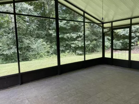 180 Leathea Dr, Lagrange, GA 30241 photo 22