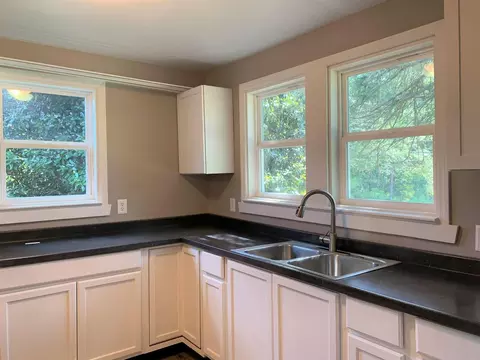 313 Talmadge Dr, Toccoa, GA 30577 photo 6