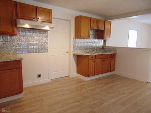 910 Troup St, Lagrange, GA 30240 photo 5