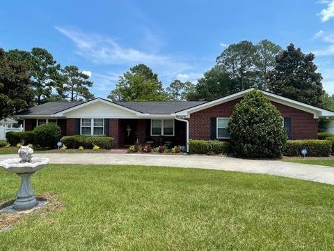 309 Chestnut St, Springfield, GA 31329 photo 2
