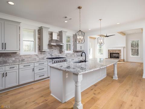 300 Crescent Dr, Forsyth, GA 31029 photo 8