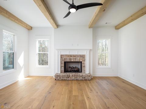 300 Crescent Dr, Forsyth, GA 31029 photo 13