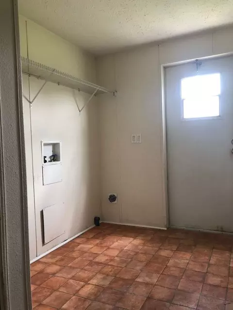 320 Cavalry Ct, Byron, GA 31008 photo 9