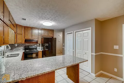 7071 Stephens Ct, Morrow, GA 30260 photo 11