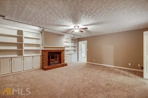 7071 Stephens Ct, Morrow, GA 30260 photo 6