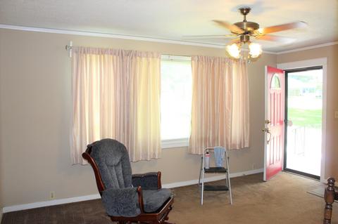 105 Rutland Cir, Lagrange, GA 30241 photo 3