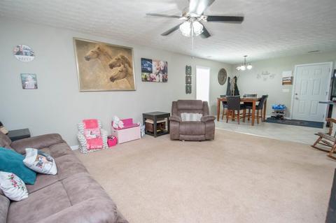 81 Plum Tree Dr, Lagrange, GA 30240 photo 4