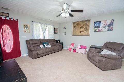 81 Plum Tree Dr, Lagrange, GA 30240 photo 3