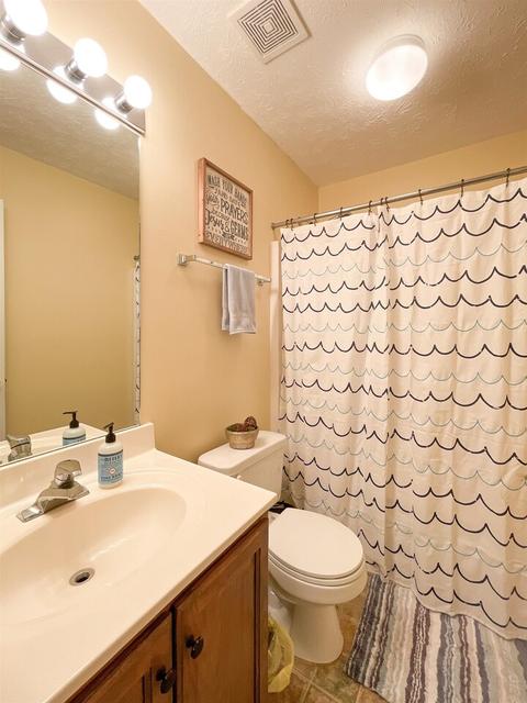 417 Hampton Green Dr, Lagrange, GA 30240 photo 9