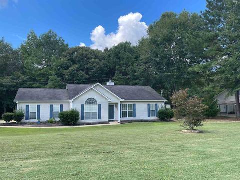 417 Hampton Green Dr, Lagrange, GA 30240 photo 1