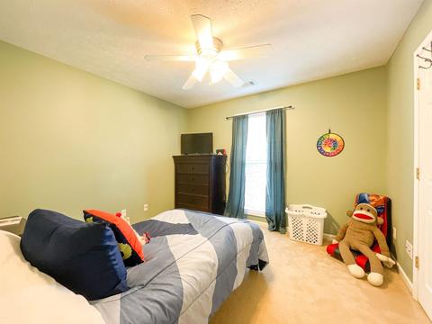 417 Hampton Green Dr, Lagrange, GA 30240 photo 8
