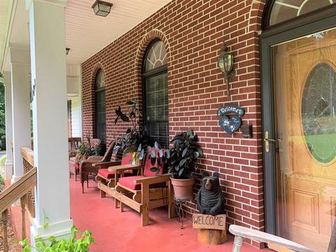 183 Crescent Dr, Toccoa, GA 30577 photo 3