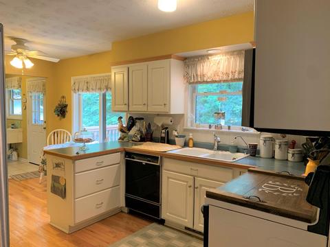 183 Crescent Dr, Toccoa, GA 30577 photo 11