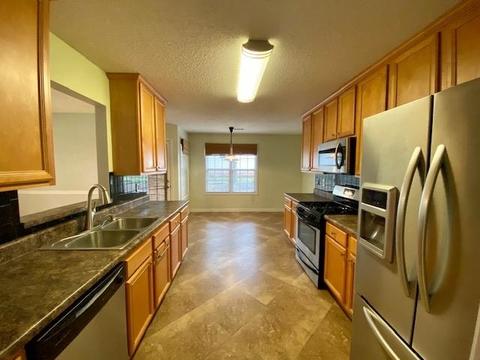148 Revolutionary Dr, Hampton, GA 30228 photo 9