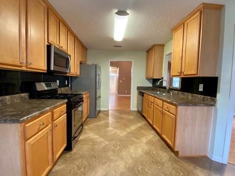 148 Revolutionary Dr, Hampton, GA 30228 photo 11