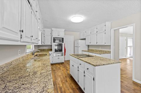 1761 Walker Rd SW, Conyers, GA 30094 photo 6