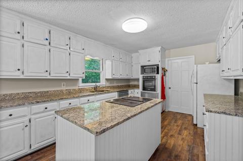1761 Walker Rd SW, Conyers, GA 30094 photo 7