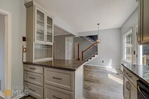 33 N Hampton Dr, White, GA 30184 photo 9