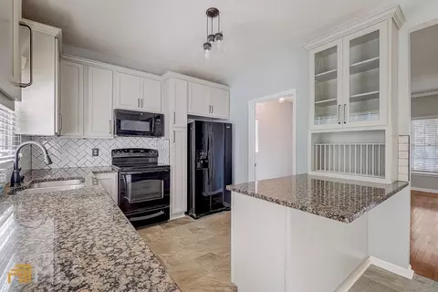 33 N Hampton Dr, White, GA 30184 photo 10