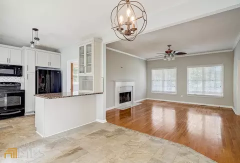 33 N Hampton Dr, White, GA 30184 photo 4