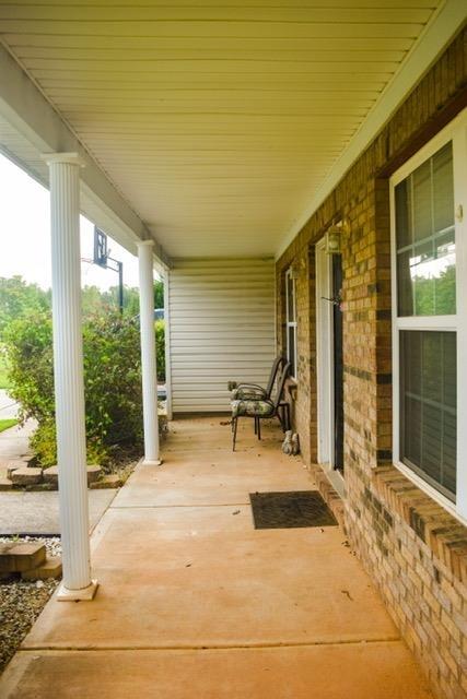 255 Millstone Dr, Hampton, GA 30228 photo 6