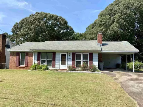 104 Glendale Dr, Lagrange, GA 30240 photo 1