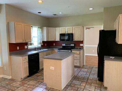 3350 Berwick Field Dr, Duluth, GA 30096 photo 5