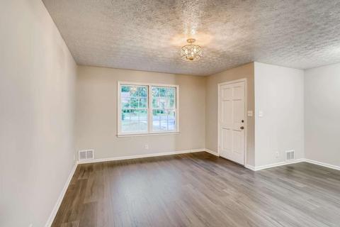 3046 Meadow Lark Dr, Duluth, GA 30096 photo 5