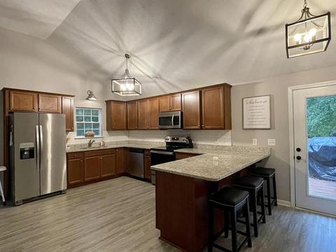 300 Chimney Ct, Covington, GA 30014 photo 3