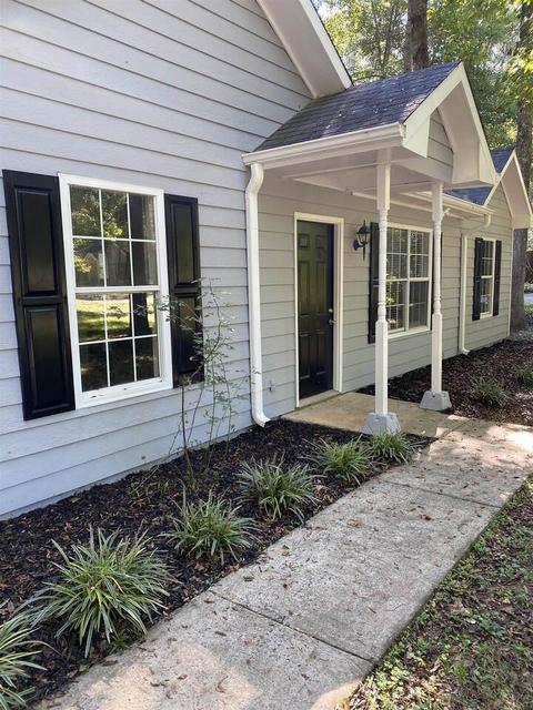 202 Apache Pointe Dr, Senoia, GA 30276 photo 2