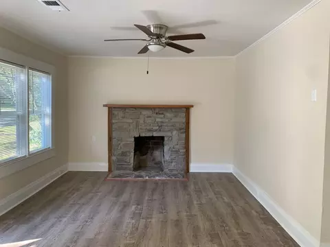 263 S Pond St, Toccoa, GA 30577 photo 3