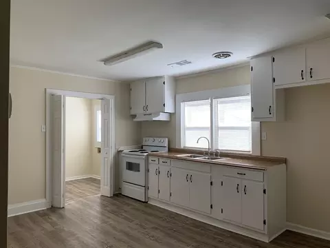 263 S Pond St, Toccoa, GA 30577 photo 6