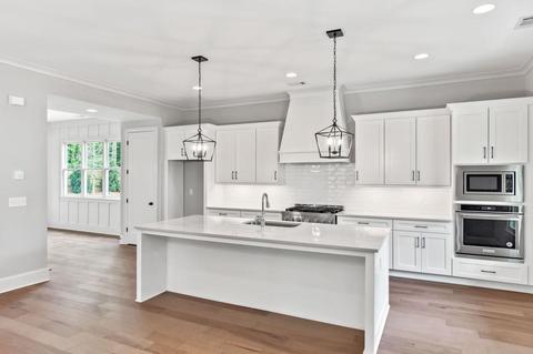 1860 Commons Cir, Chamblee, GA 30341 photo 3
