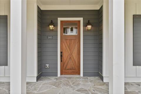 1860 Commons Cir, Chamblee, GA 30341 photo 2