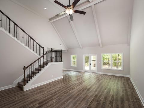 113 Abbott Cv, Barnesville, GA 30204 photo 2